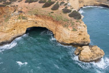 Ponta da Cama da Vaca, Carvoeiro, Algarve, Portekiz