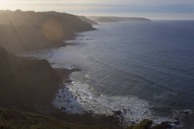 Lluces deniz fenerinden Asturias kıyıları, Lastres, Asturias, İspanya