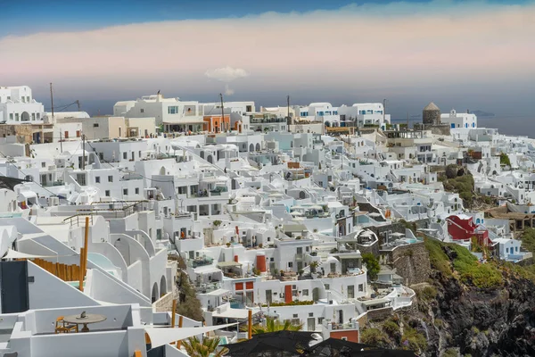 Malerisches Stadtbild Auf Der Insel Santorin Mit Traditionellen Weiß Getünchten — Stockfoto