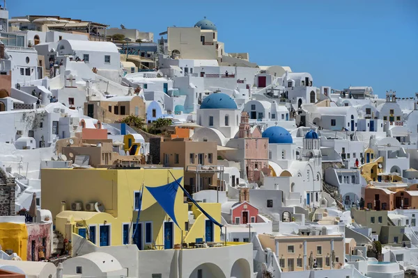 Malerisches Stadtbild Auf Der Insel Santorin Mit Traditionellen Weiß Getünchten — Stockfoto