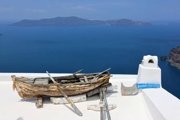 ギリシャの島サントリーニ島 エーゲ海の絵とロマンチックな風景 — ストック写真