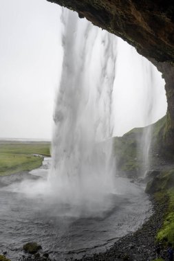 Seljalandsfoss Şelalesi, Güney İzlanda 'da güzel şelale