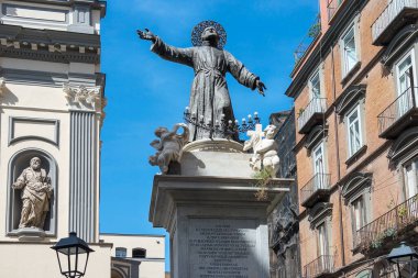 Saint Gaetano da Thiene 'in bronz heykeli 