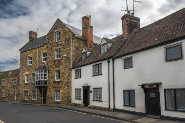 Güney Caddesi, Sherborne, Dorset, İngiltere, İngiltere 'deki resim gibi eski evler.