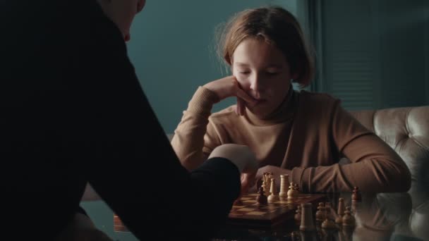 Middle Shot Son His Mother Connecting Game Chess Woman Thinks — Wideo stockowe