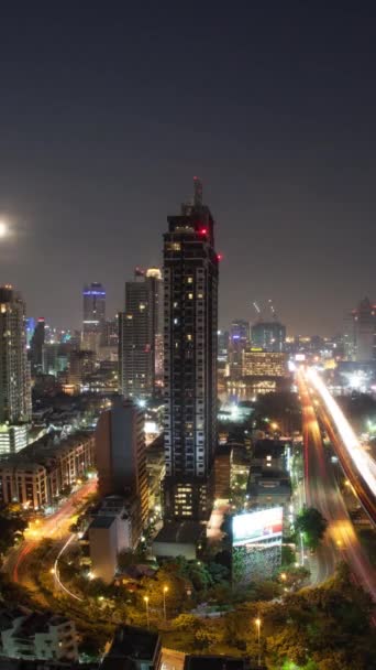 Vertikální Čas Noci Bangkok Hlavní Město Thajska Doprava Osvětlených Ulicích — Stock video