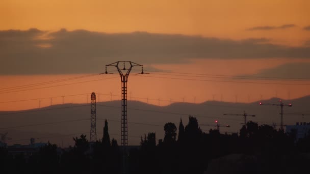Pylônes Électriques Coucher Soleil Poteaux Électriques Lignes Haute Tension Sur — Video