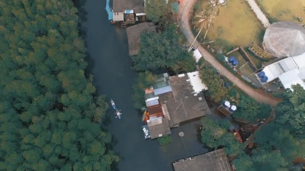 Experimente Tranquilidade Uma Vila Pescadores Emoção Caiaque Belo Cenário Verão — Vídeo de Stock