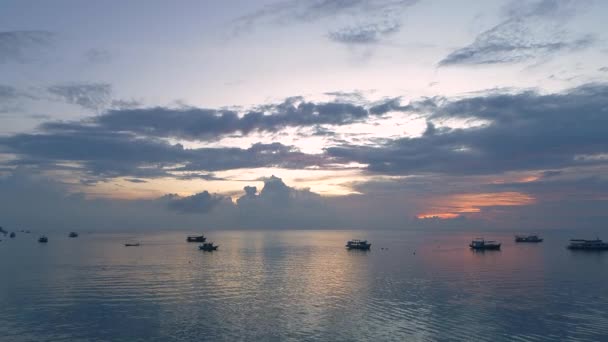 코타오에 다채로운 아름다운 해안선 — 비디오