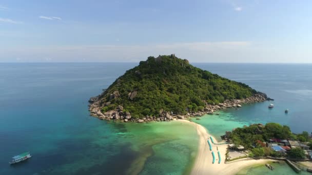 Vuelo Sobre Hermosa Isla Oceanasia Mostrando Impresionantes Playas Koh Nangyuan — Vídeo de stock