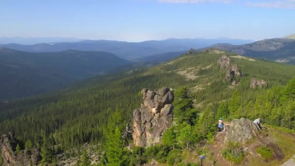 Adembenemend Uitzicht Vanuit Lucht Siberië Khakassië Majestueuze Bergen Weelderige Bossen — Stockvideo
