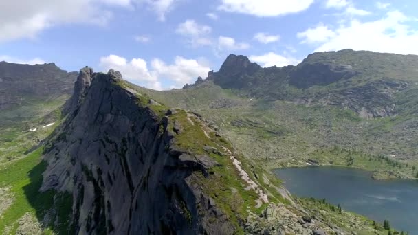 Aerial Footage Ergaki Mountains Siberia Showcasing Stunning Scenery Epic Clouds — Stock Video