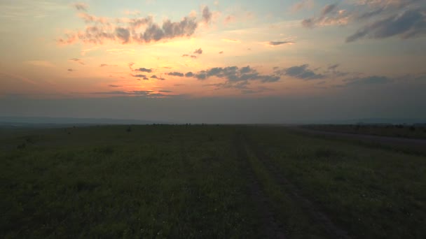 Mesmering Cesta Přes Khakassia Barevné Nebe Silnice Vine Obrovskou Stepí — Stock video