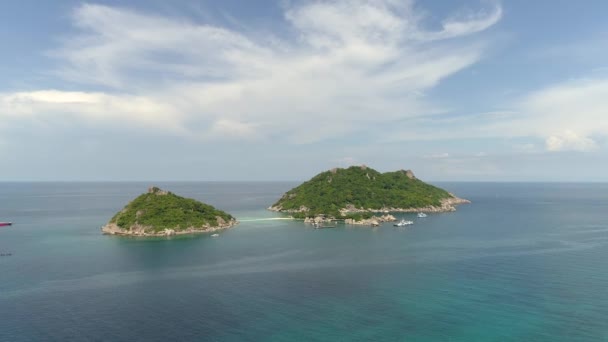 体验Nang Yuankoh Tao岛和Nang Yuan岛的美景 清澈的海水 清澈的海滩和宁静的空气在这个泰国的天堂里等待着 — 图库视频影像