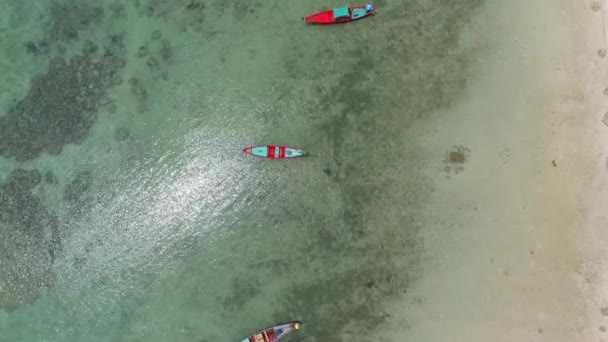 Потрясающий Вид Вершину Лодок Плывущих Вблизи Коралловых Островов Панган Koh — стоковое видео