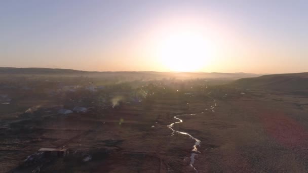 Güzel Köy Yeşil Çevre Ilık Bahar Güneşi — Stok video