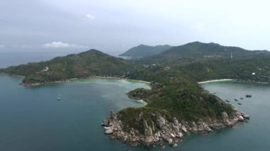 Asya 'da tropikal bir adanın güzelliğini tecrübe edin. Gün doğumunda açık okyanusa dal. Koh Tao ve Tayland adalarını keşfedin. Huzura dal kendini.