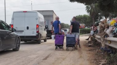 VALENCIA, İspanya 31 Ekim 2024: 28 Ekim 2024 'te Valencia' da sel sonrası