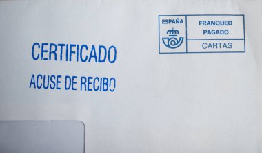 Roquetas de Mar, Almerya, Endülüs, İspanya 27 Mart 2025: İspanya Post 'tan resmi mektup.