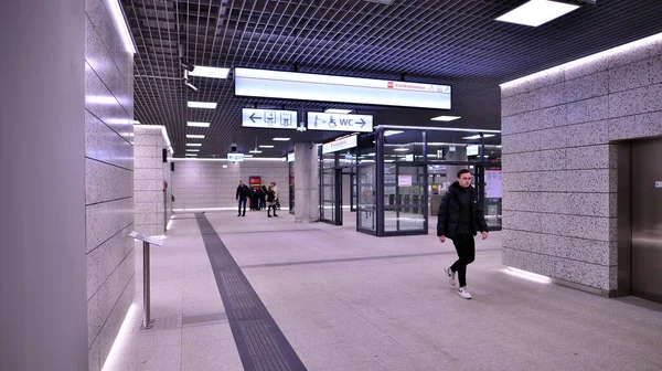 Varsóvia Polónia Novembro 2022 Design Interiores Moderno Iluminação Metro Kondratowicza — Fotografia de Stock