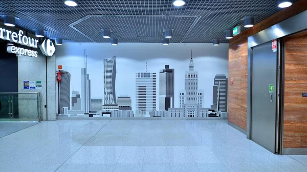 波兰华沙 2022年11月28日龙多一号办公大楼的内部 — 图库照片