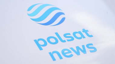 Varşova, Polonya. 8 Mart 2023. Polsat Haber 'i imzala. Şirket panosu Polsat Haberleri.