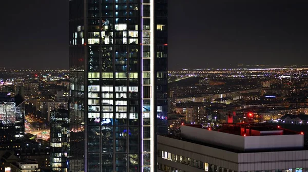 Pohled Noční Skleněné Budovy Moderní Obchodní Mrakodrapy Pohled Moderní Mrakodrapy — Stock fotografie