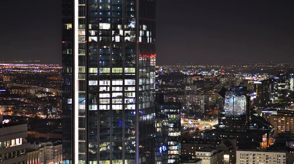 Widok Nocy Szklane Budynki Nowoczesne Wieżowce Biznesu Widok Nowoczesnych Drapaczy — Zdjęcie stockowe