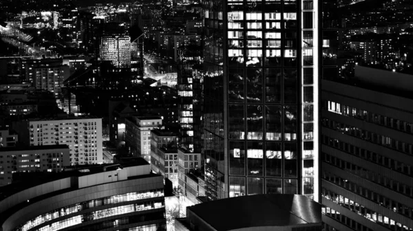 Vista Edificios Vidrio Noche Rascacielos Negocios Modernos Vista Rascacielos Modernos —  Fotos de Stock