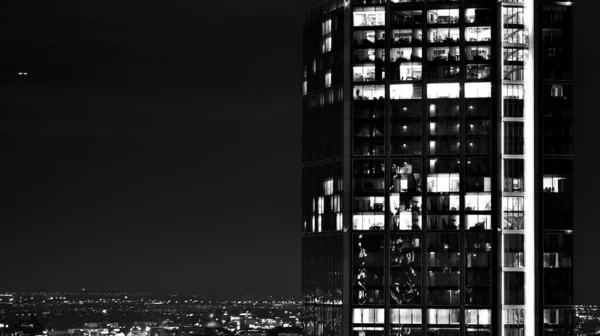 Blick Auf Nächtliche Glasgebäude Und Moderne Business Wolkenkratzer Blick Auf — Stockfoto