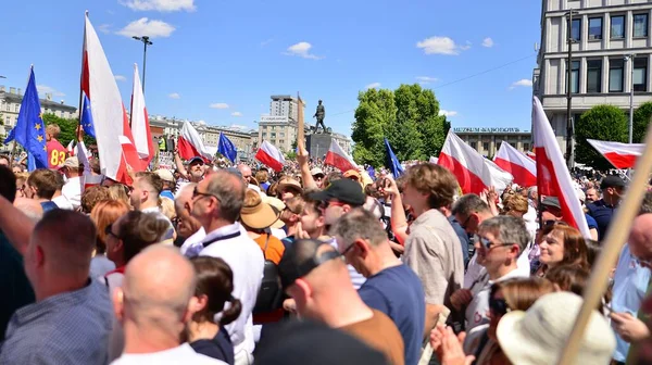Varsovia Polonia Junio 2023 Cientos Miles Marchan Protesta Contra Gobierno — Foto de Stock