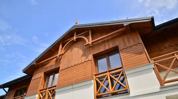 Одноквартирный Жилой Дом Балконами Окнами — стоковое фото