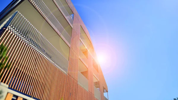 Lüks modern apartman kompleksi.