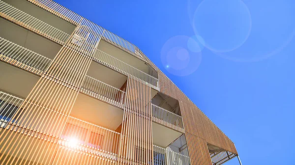 Lüks modern apartman kompleksi.