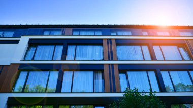 Düşük katlı ofis binası dış yüzey