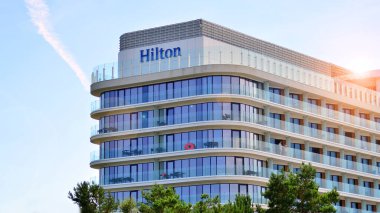 Swinoujscie, Polonya. 15 Ağustos 2023. Hilton Oteli 'nin manzarası. Temsilci Otel.