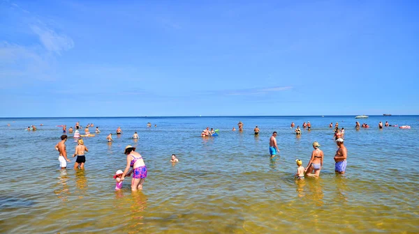 Swinoujscie Poland August 2023 People Water Beach Holiday Season Baltic — Stock Photo, Image