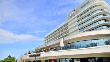 Swinoujscie, Polonya. 15 Ağustos 2023. Hilton Oteli 'nin manzarası. Temsilci Otel.