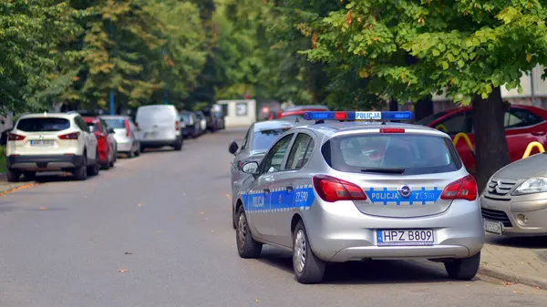Varşova, Polonya. 25 Ağustos 2024. Ochota bölgesindeki cadde manzarası.