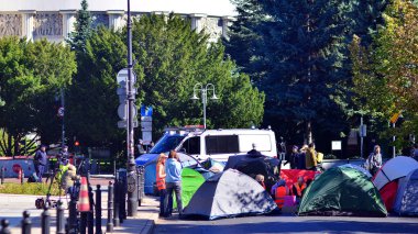 Warsaw, Poland. 26 September 2025. Climate activists of the group 