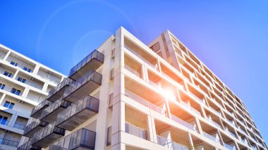 Yeni modern apartman bloğu, apartman mimarisi. Lüks konut kompleksi. Şehir gayrimenkul, 