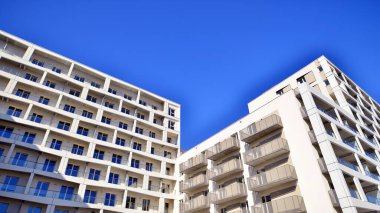 Yeni modern apartman bloğu, apartman mimarisi. Lüks konut kompleksi. Şehir gayrimenkul, 