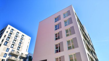 Yeni modern apartman bloğu, apartman mimarisi. Lüks konut kompleksi. Şehir gayrimenkul, 