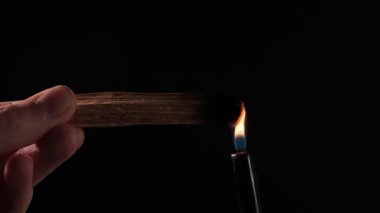 Palo Santo yakma ayini sihirli sopaları