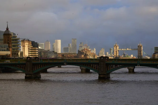 Londýn Velká Británie Prosince 2022 Bouře Podél Řeky Temže Londýně — Stock fotografie