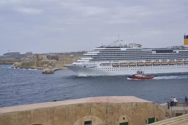 Valletta Malta Giugno 2023 Grande Nave Crociera Uscita Dal Grand — Foto Stock