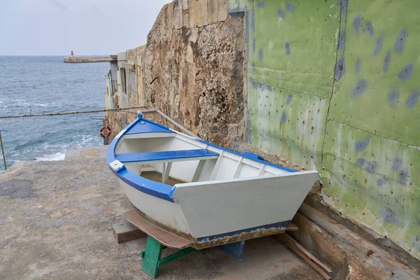 Valetta Malta Června 2023 Malá Rybářská Vesnice Okraji Velkého Přístavu — Stock fotografie