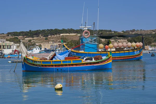 Marsaxlokk Malta Junho 2023 Barcos Pesca Tradicionais Porto Histórica Cidade — Fotografia de Stock