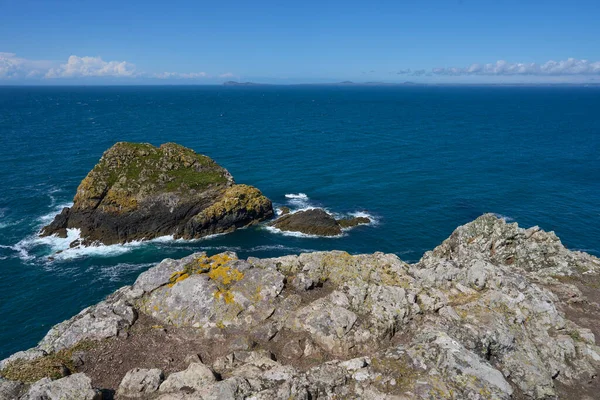 Неровная Береговая Линия Острова Север Побережья Пемброкшира Уэльсе Великобритания — стоковое фото