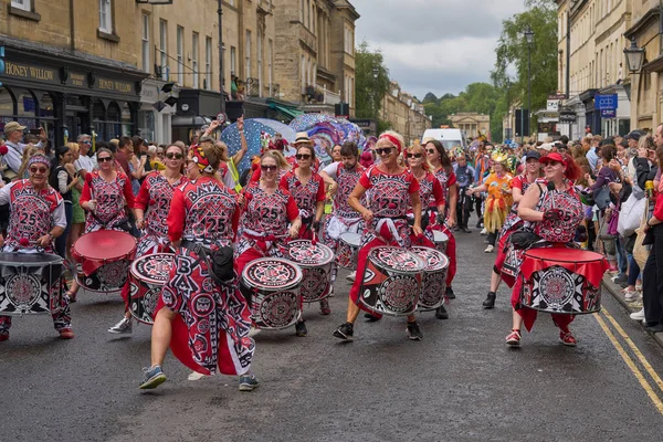 Bath England Velká Británie Července 2023 Hudební Taneční Skupina Přehlídka — Stock fotografie